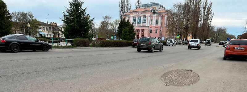 Люк «Борисоглебску 325 лет»